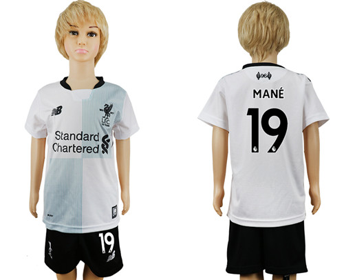 2017 18 Liverpool 19 MANE Away Youth Soccer Jersey